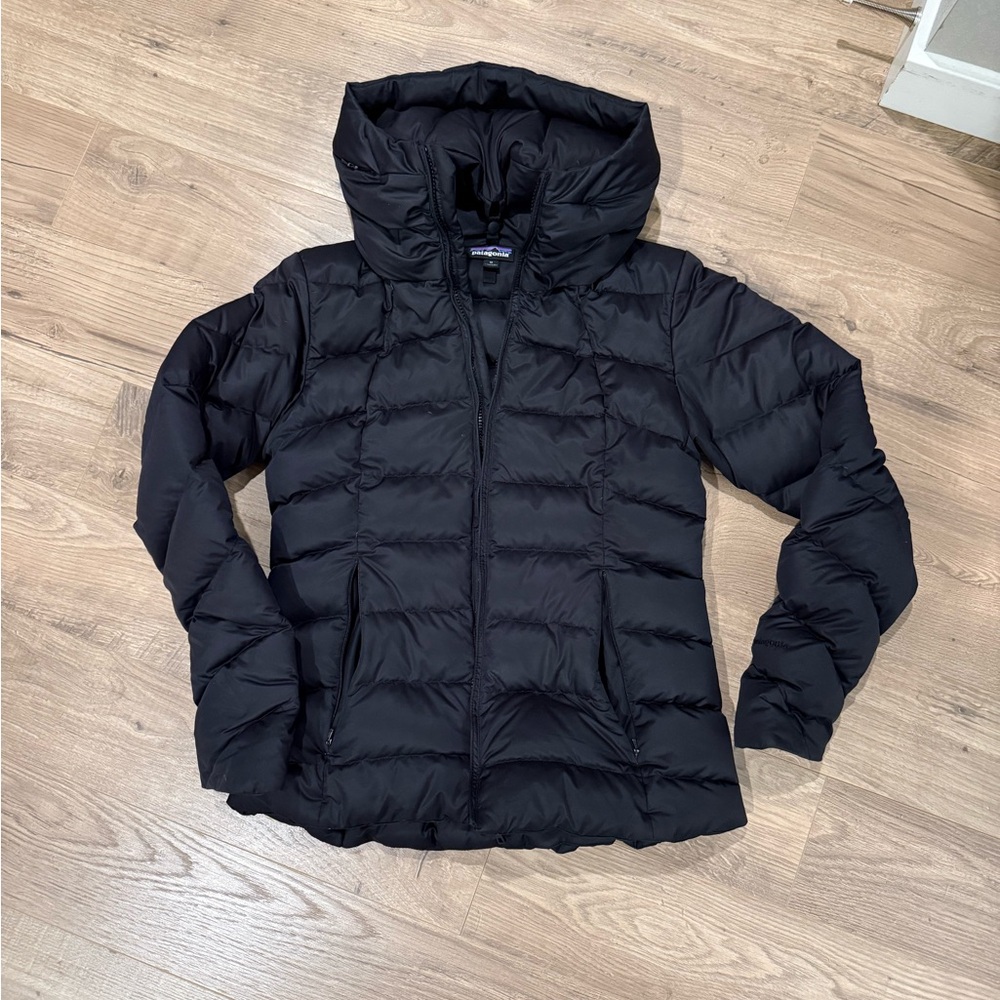 Patagonia Women's Midnight Black Puffer Jacket